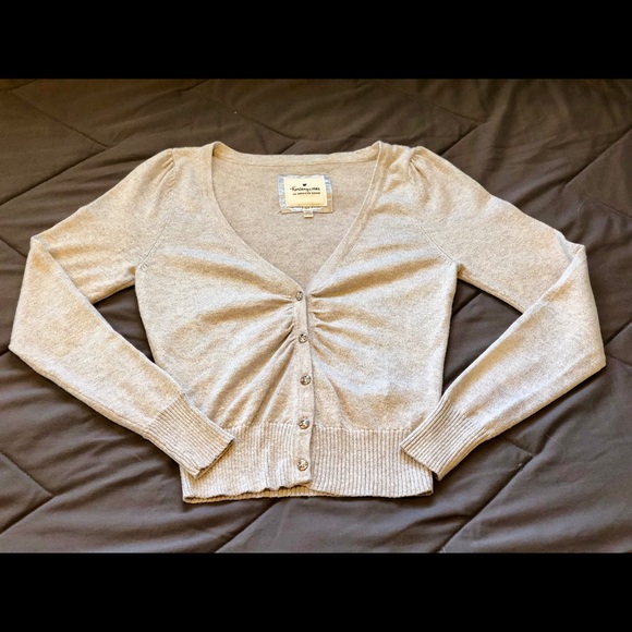 Heritage 1981 Sweaters - Heritage1981 silver cropped cardigan size S